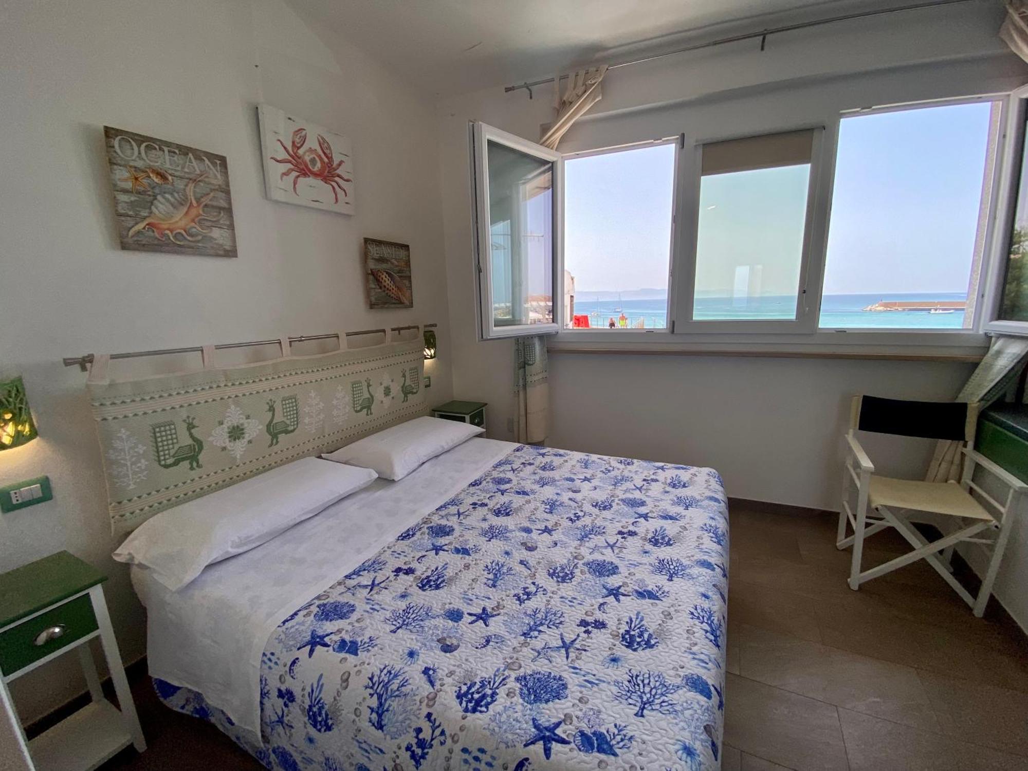 Casetta Al Mare Ізола-Росса Номер фото